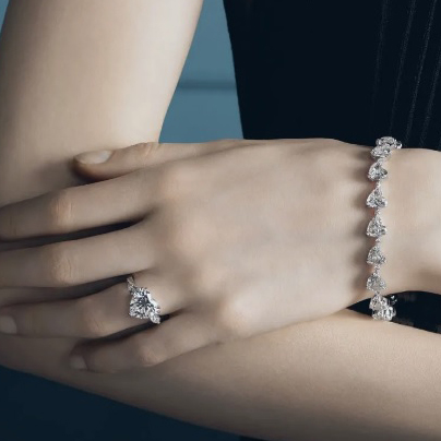 Crivelli bracciale e solitario con taglio a cuore